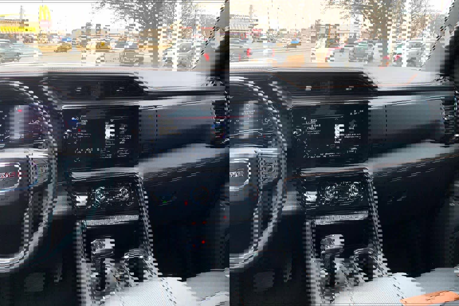Used 2024 GMC Sierra 1500 AT4 w/ Technology Package image 7