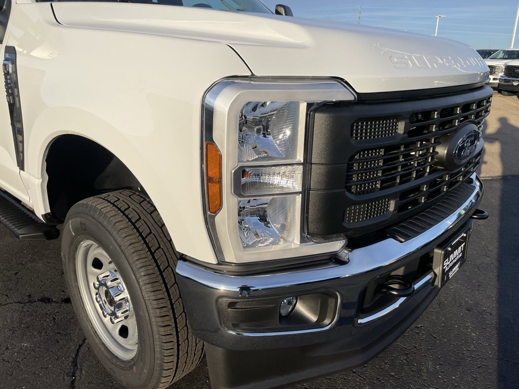 New 2026 Ford F350 XL w/ XL Chrome Package image 28