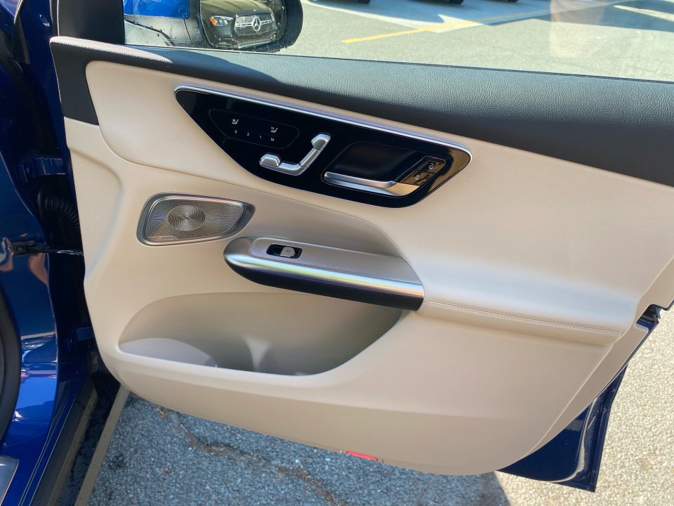 New 2026 Mercedes-Benz GLC 300 4MATIC image 31