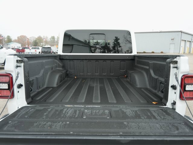 Used 2021 Jeep Gladiator Overland image 6