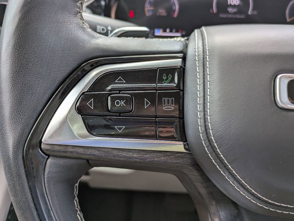 Used 2023 Jeep Grand Cherokee Overland w/ Adv Protech Group III image 14