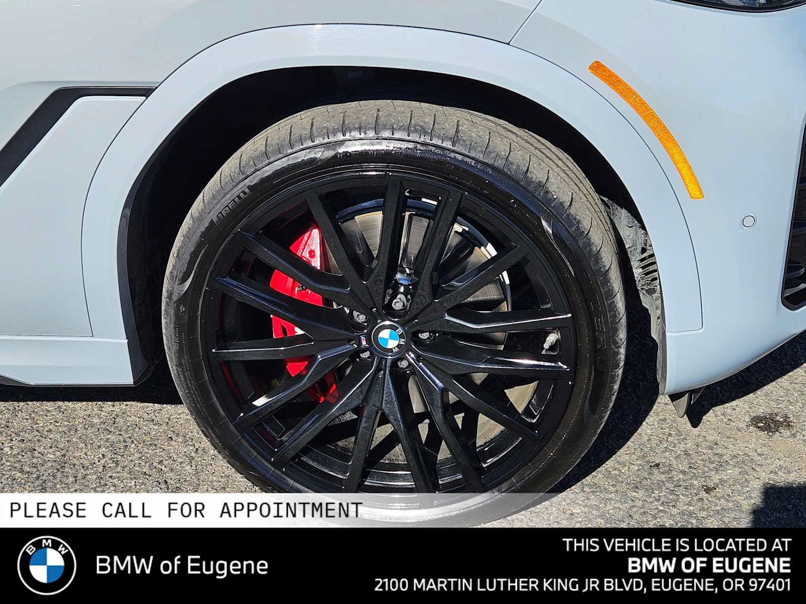 Used 2024 BMW X6 xDrive40i w/ Executive Package AWD/4WD image 9