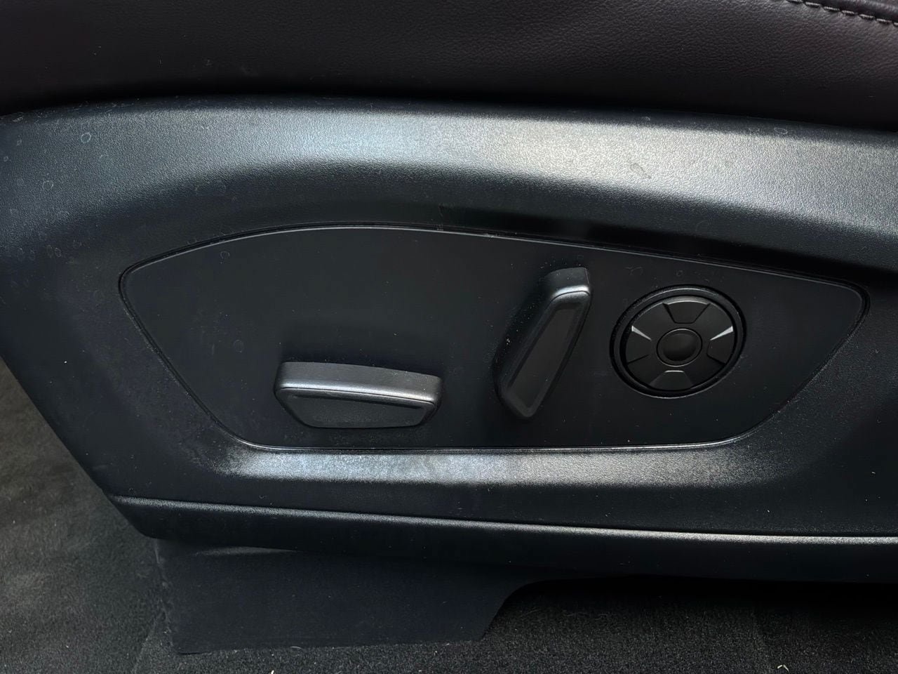 Used 2026 Ford Explorer Platinum AWD/4WD image 13