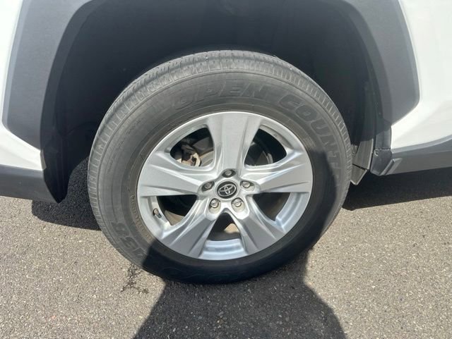 Used 2021 Toyota RAV4 XLE AWD/4WD image 11