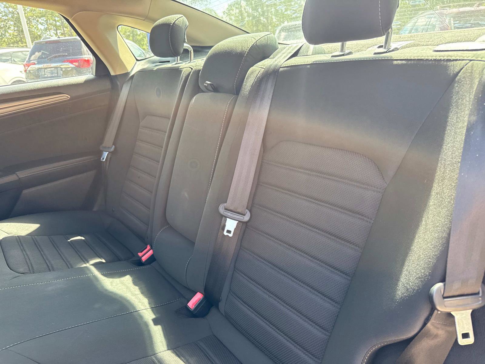 Used 2020 Ford Fusion SE image 13