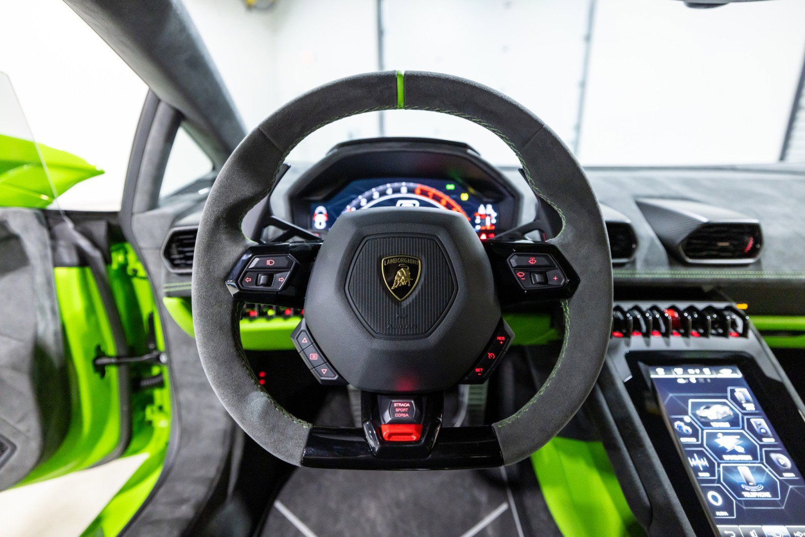 Used 2024 Lamborghini Huracan Tecnica image 45