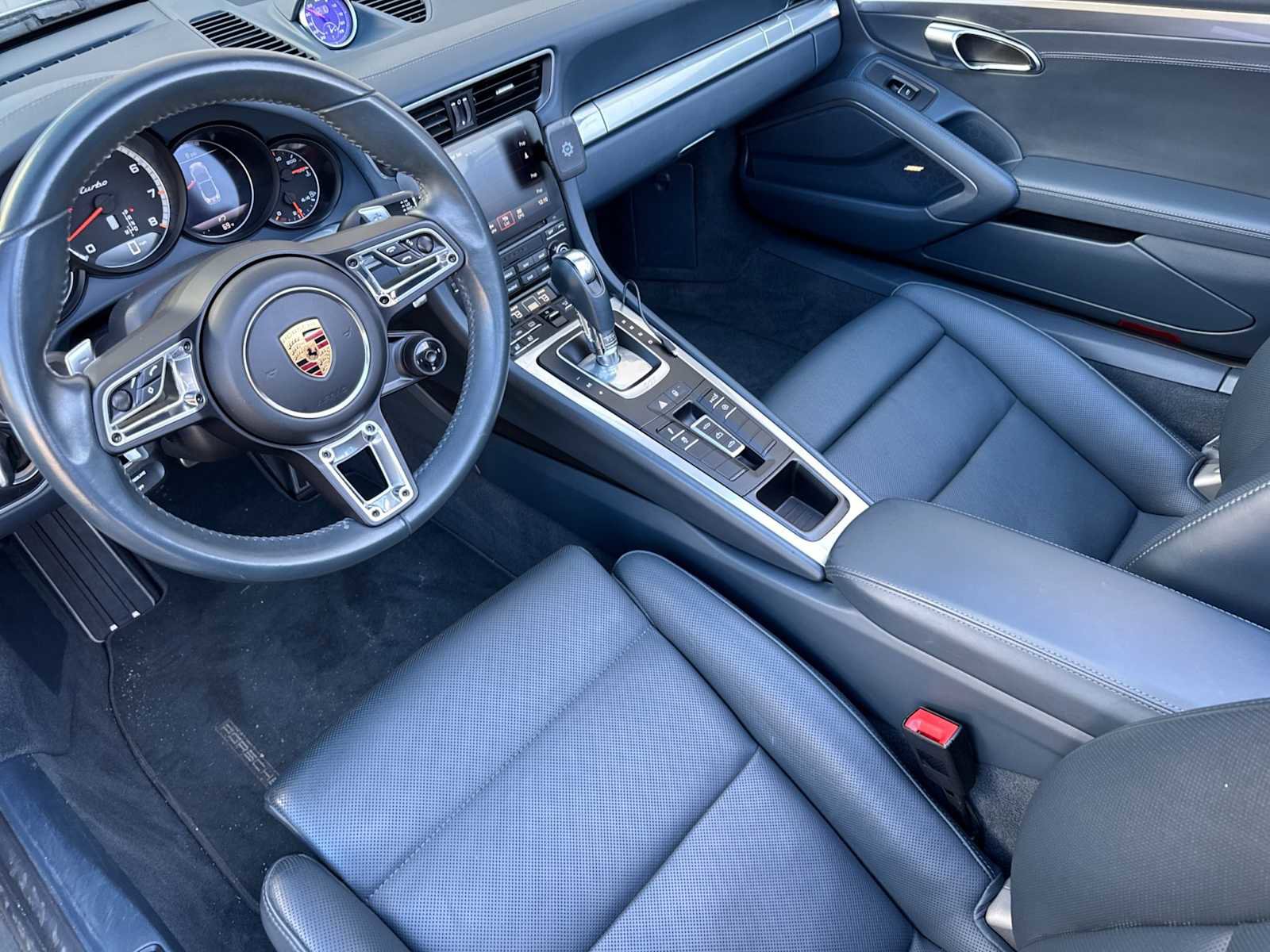 Certified 2017 Porsche 911 Turbo image 4
