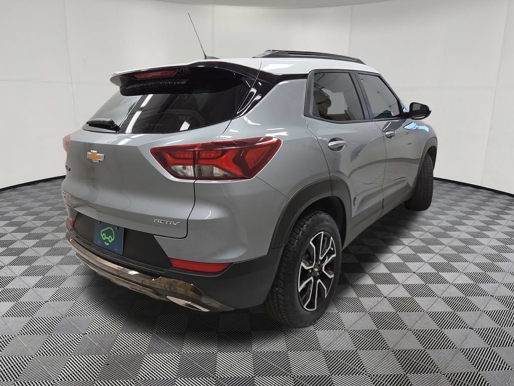 Certified 2023 Chevrolet TrailBlazer ACTIV w/ Sun and Liftgate Package AWD/4WD image 4