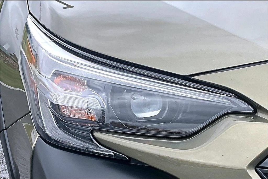 Used 2025 Subaru Outback Onyx Edition AWD/4WD image 29