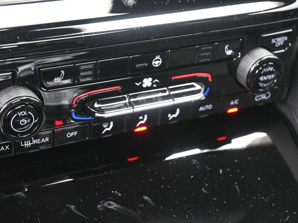 New 2025 Jeep Grand Cherokee Altitude w/ Trailer Tow Package image 19