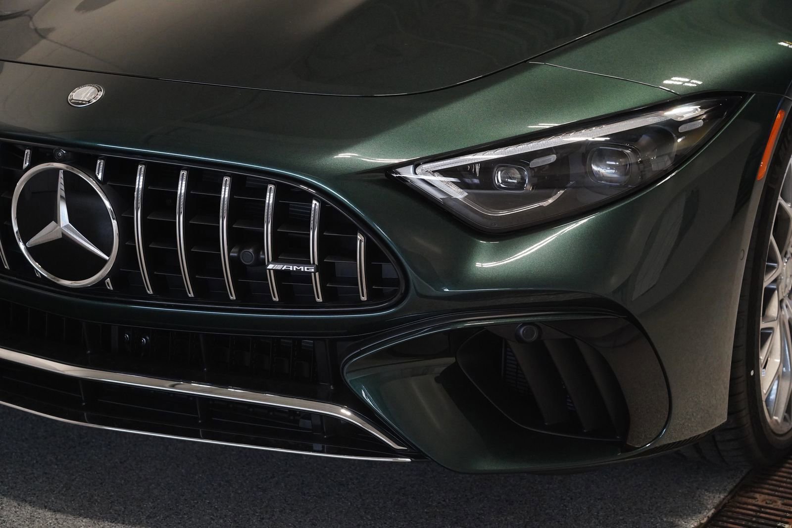 New 2026 Mercedes-Benz SL 55 AMG 4MATIC image 12