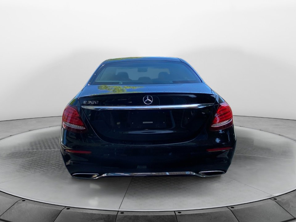 Used 2018 Mercedes-Benz E 300 image 6
