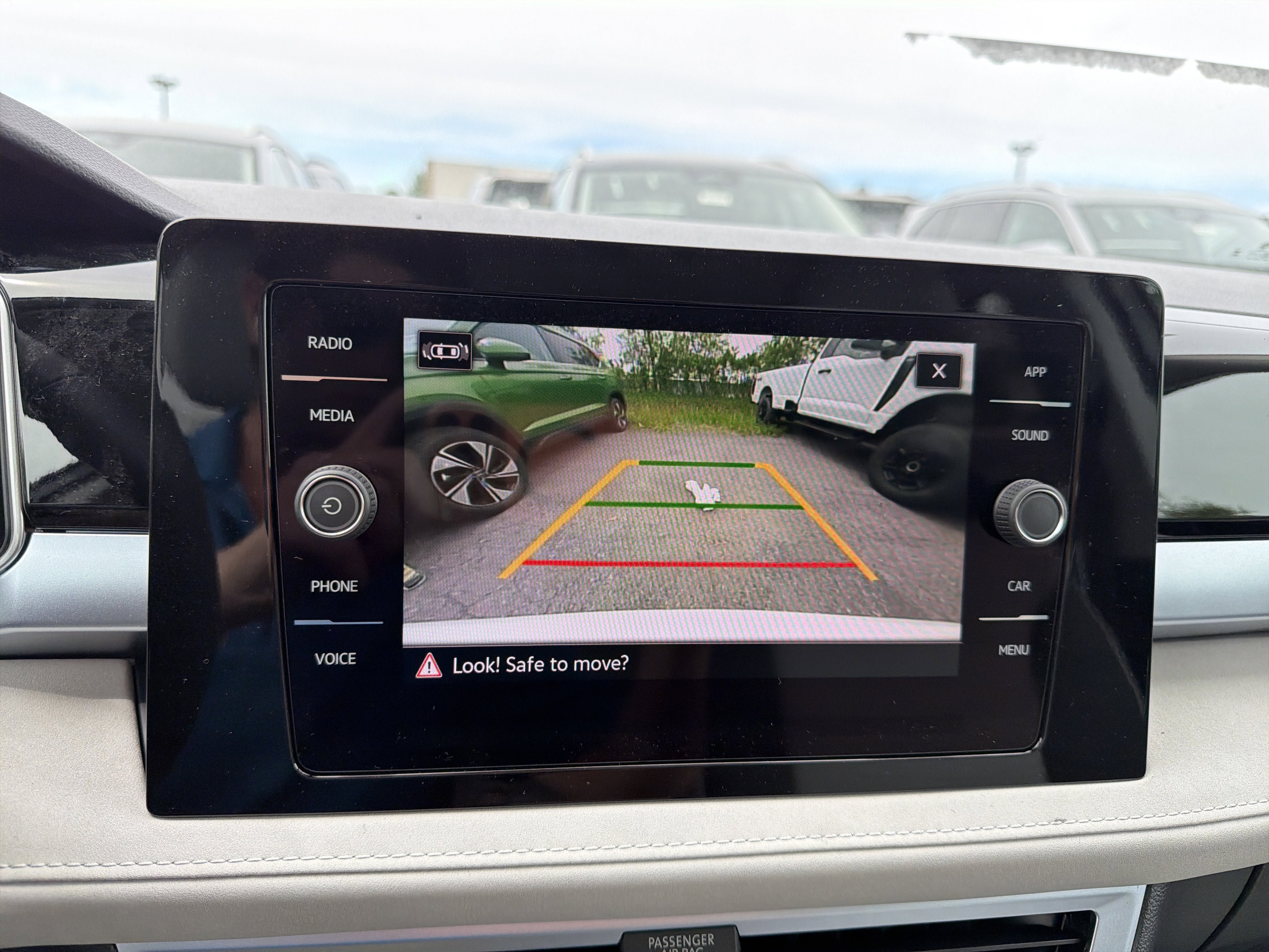 New 2026 Volkswagen Taos SE AWD/4WD image 19