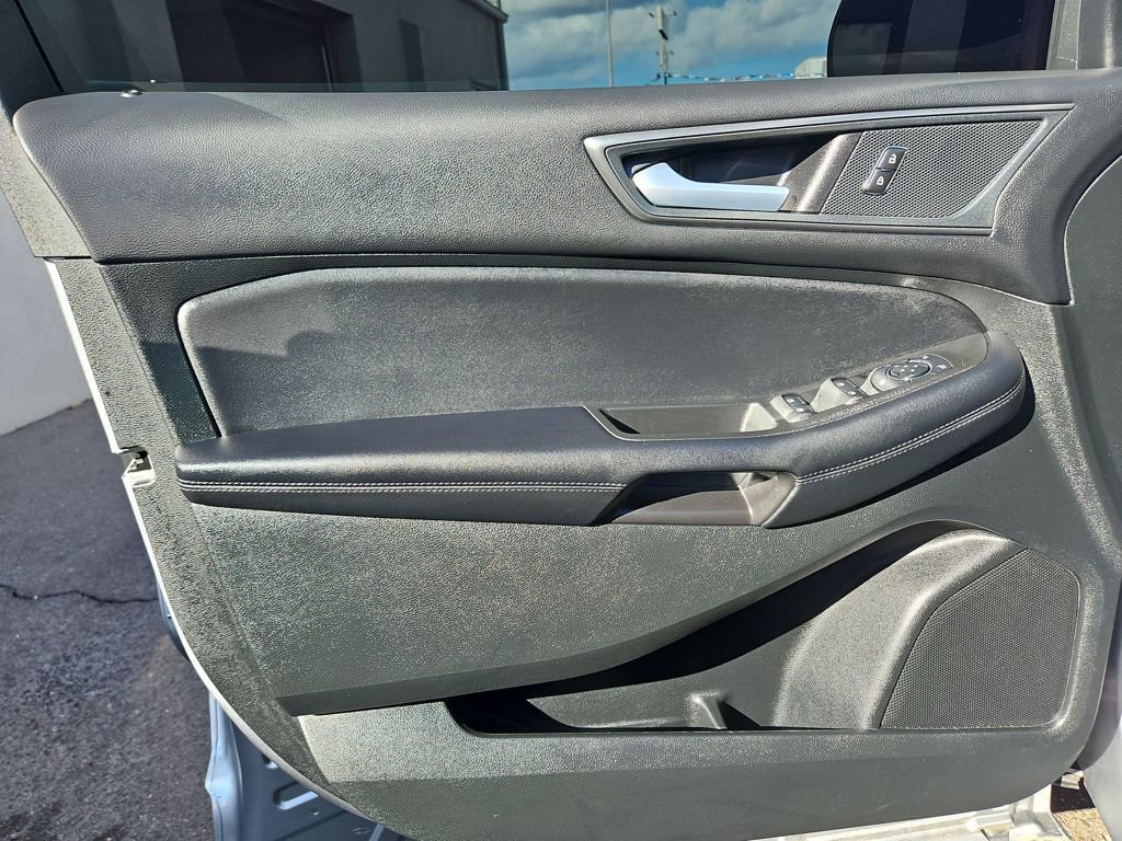 Used 2024 Ford Edge SE image 10