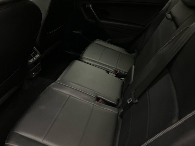 Used 2021 Volkswagen Tiguan SE AWD/4WD image 11