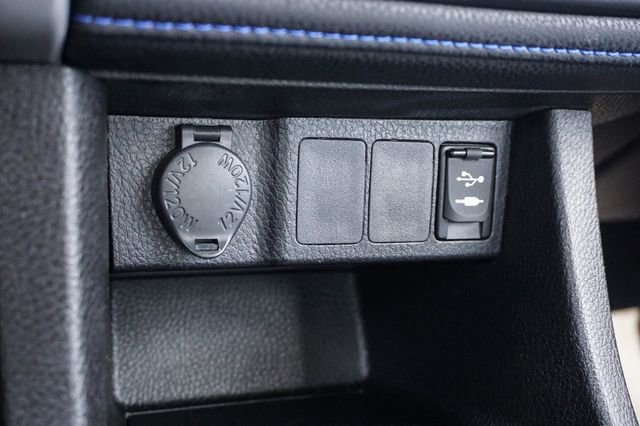 Used 2018 Toyota Corolla SE FWD image 25