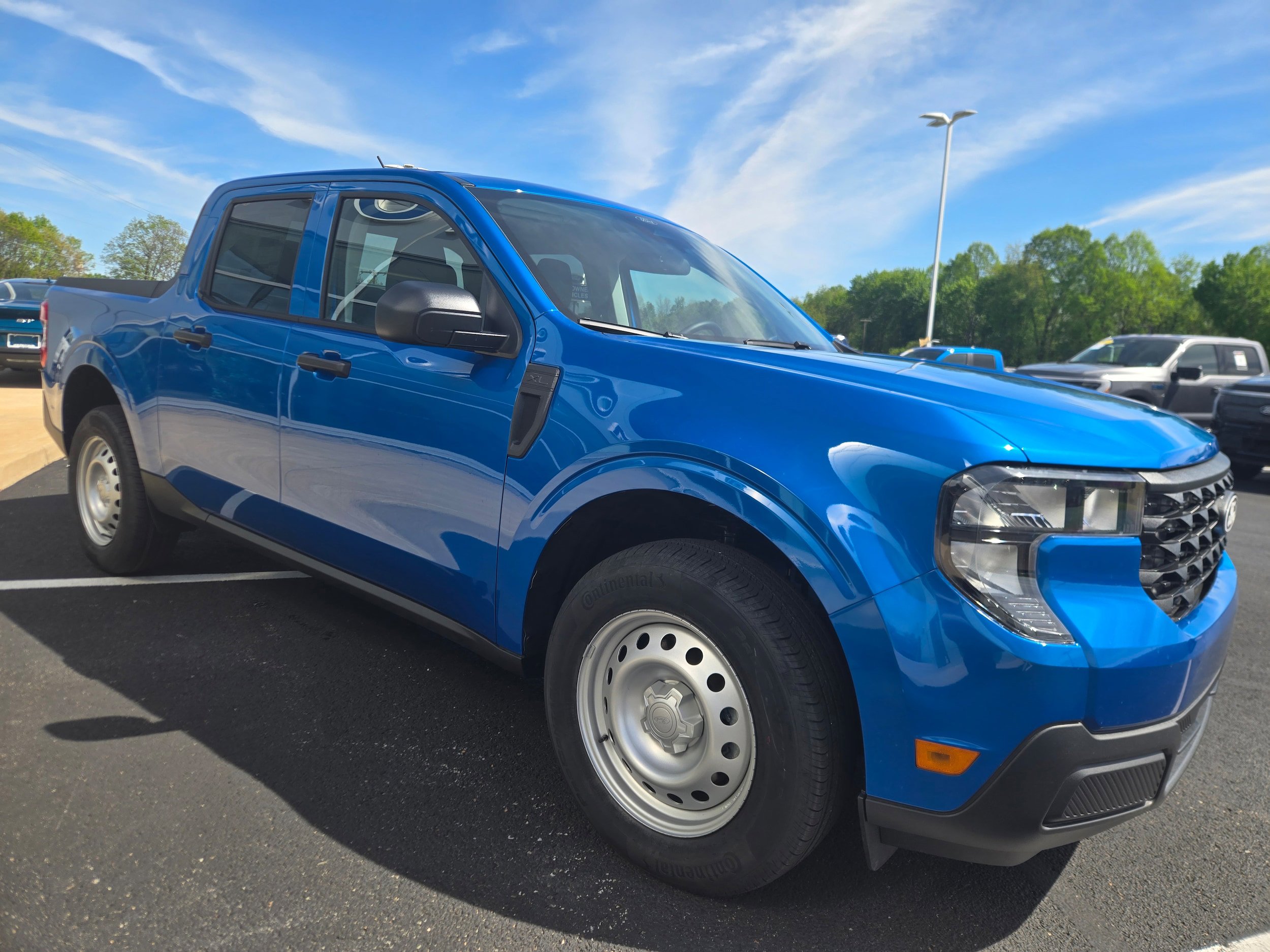 New 2026 Ford Maverick XL AWD/4WD image 3