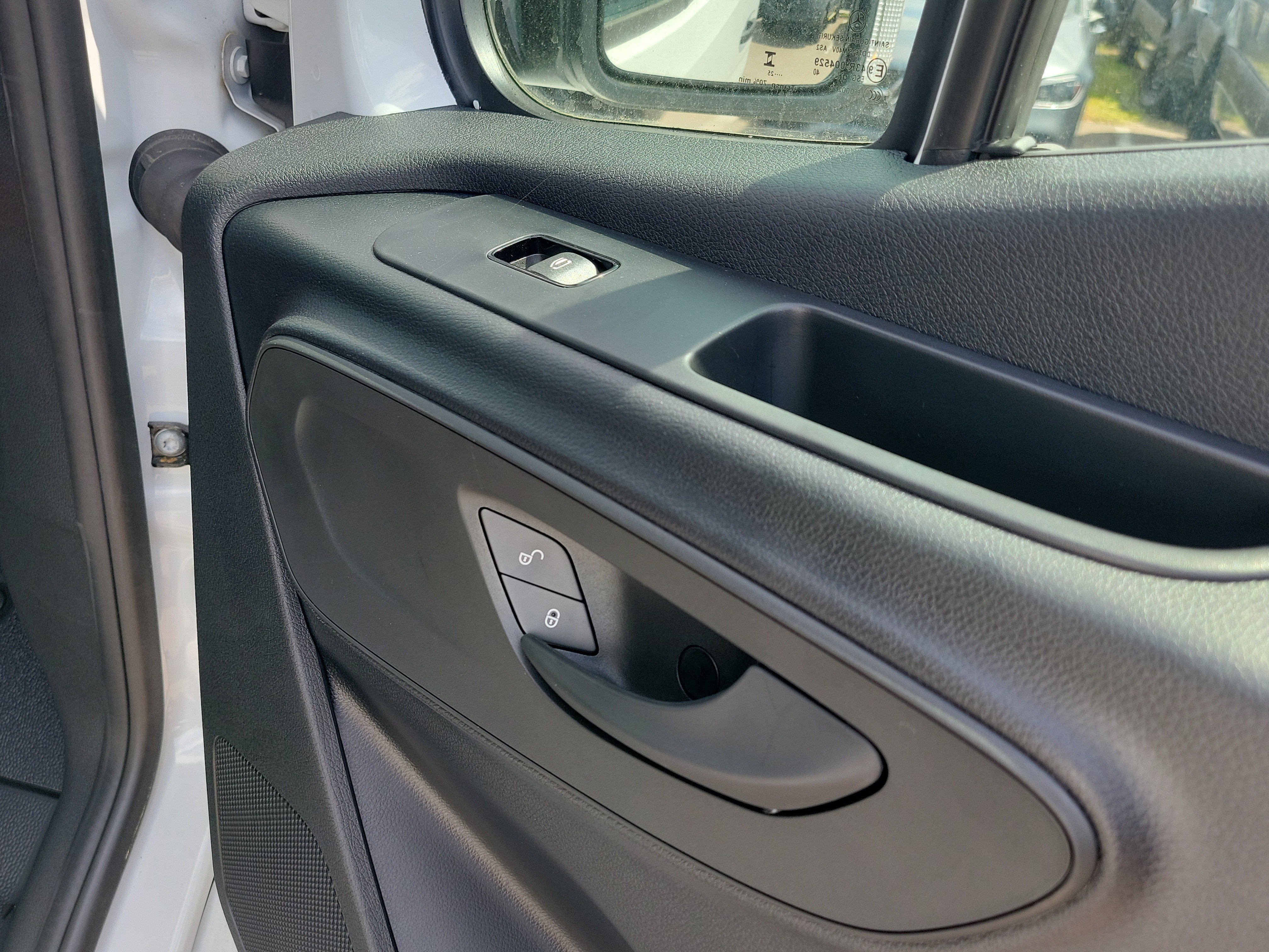 New 2025 Mercedes-Benz Sprinter 2500 image 12