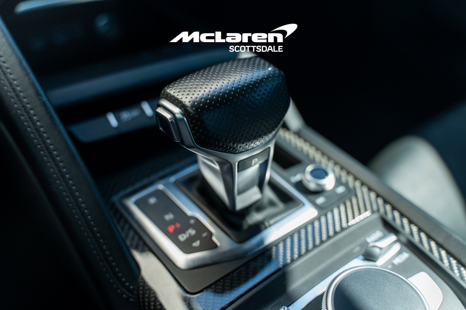 Used 2018 Audi R8 V10 w/ Premium Package image 16