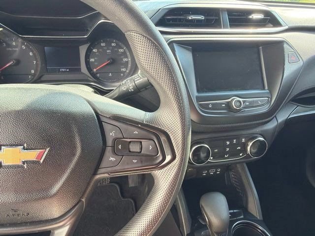 Used 2023 Chevrolet TrailBlazer LT FWD image 18