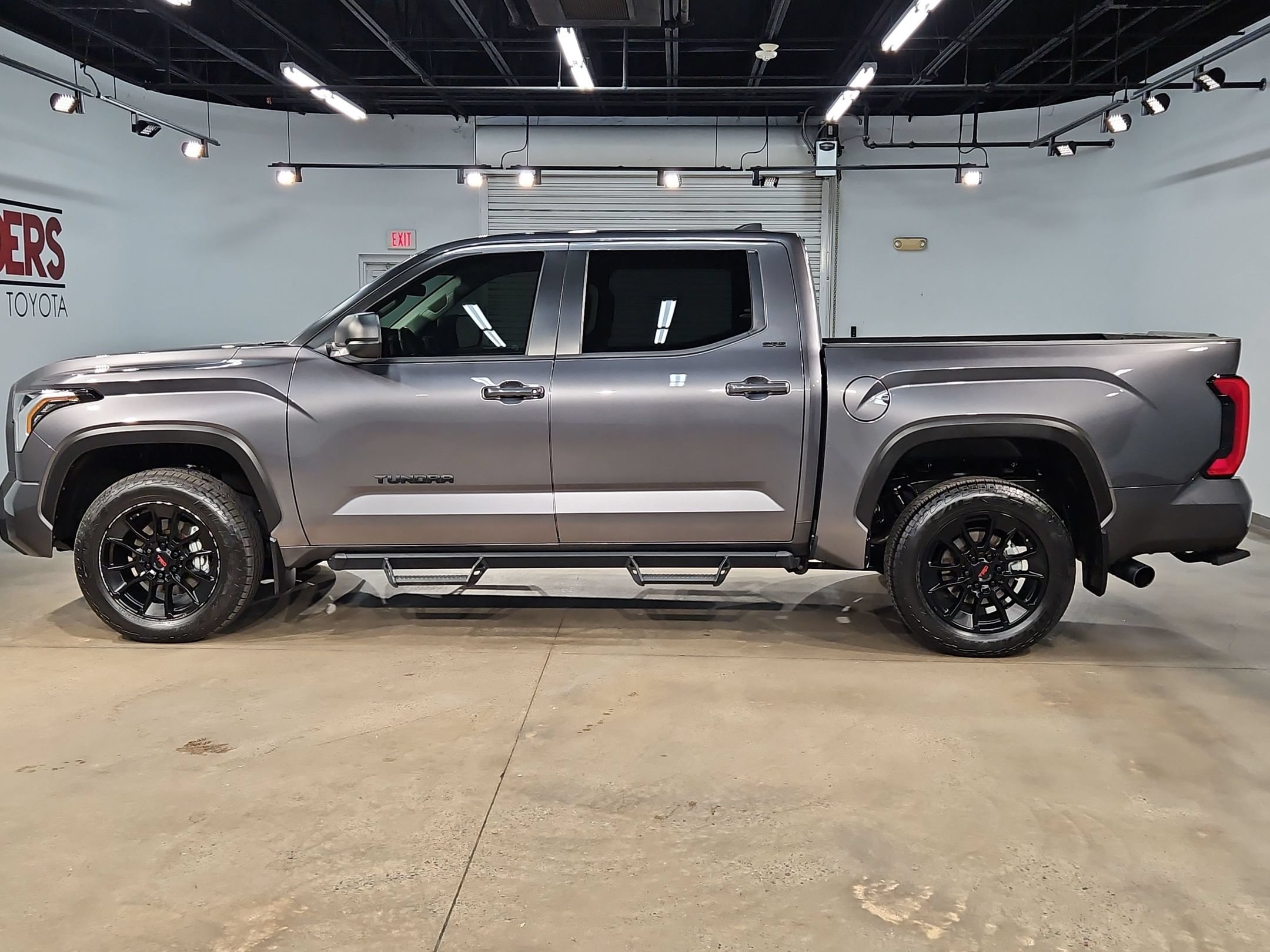 Used 2024 Toyota Tundra SR5 w/ SR5 Premium Package AWD/4WD image 4