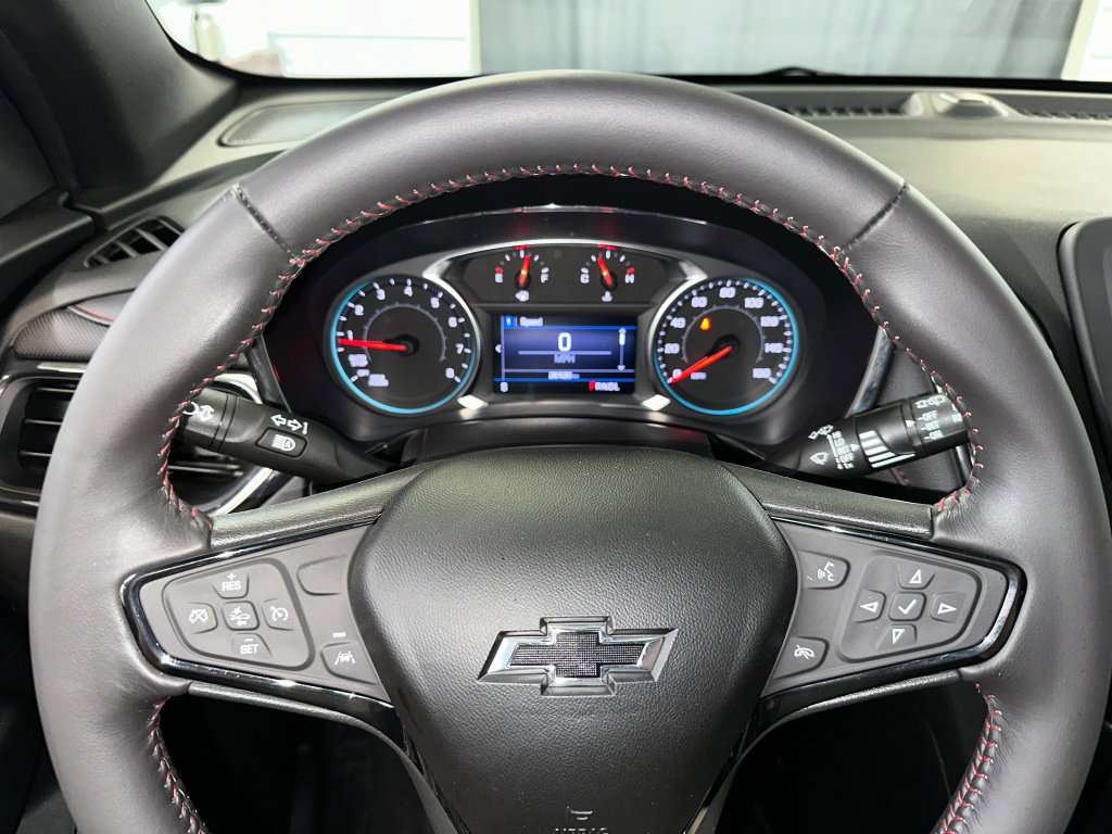 Certified 2022 Chevrolet Equinox RS w/ LPO, Floor Liner Package image 7