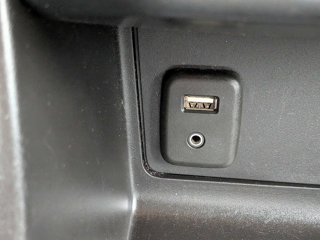 Used 2018 Chevrolet Colorado LT w/ LT Convenience Package AWD/4WD image 43