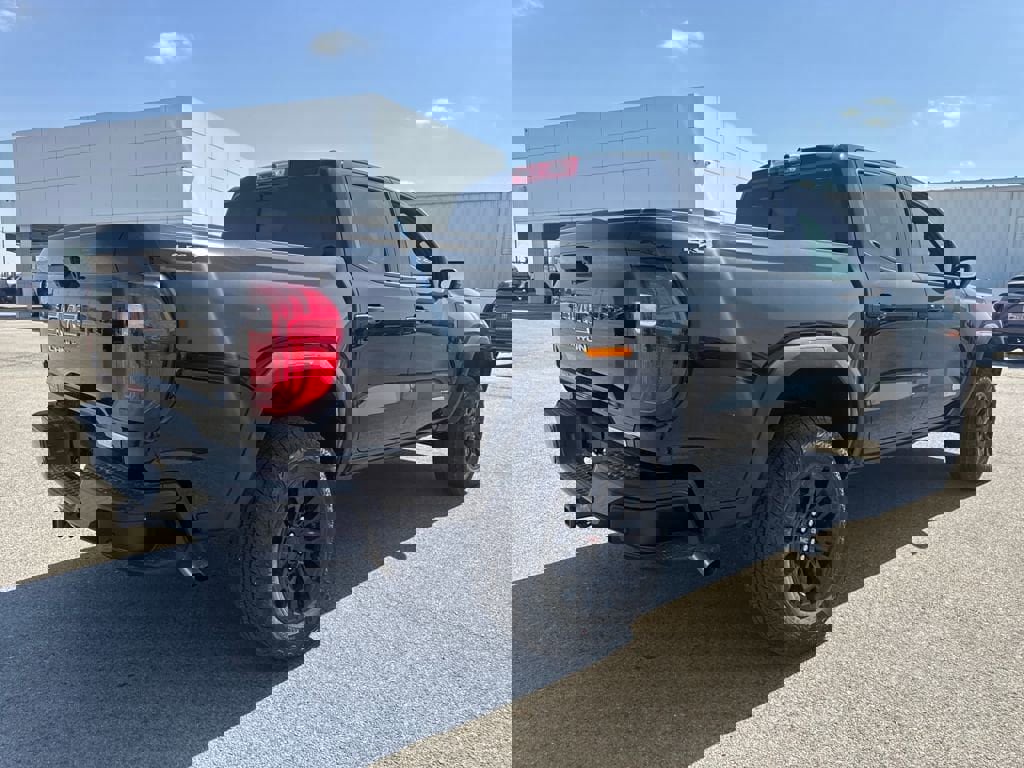 New 2026 GMC Canyon Elevation w/ Convenience Package image 6