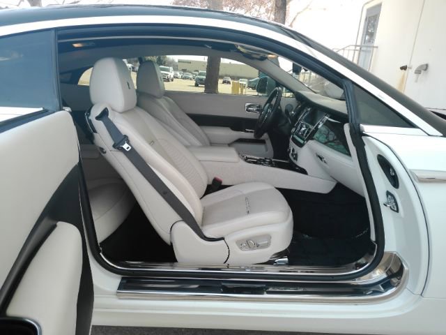 Used 2014 Rolls-Royce Wraith image 19