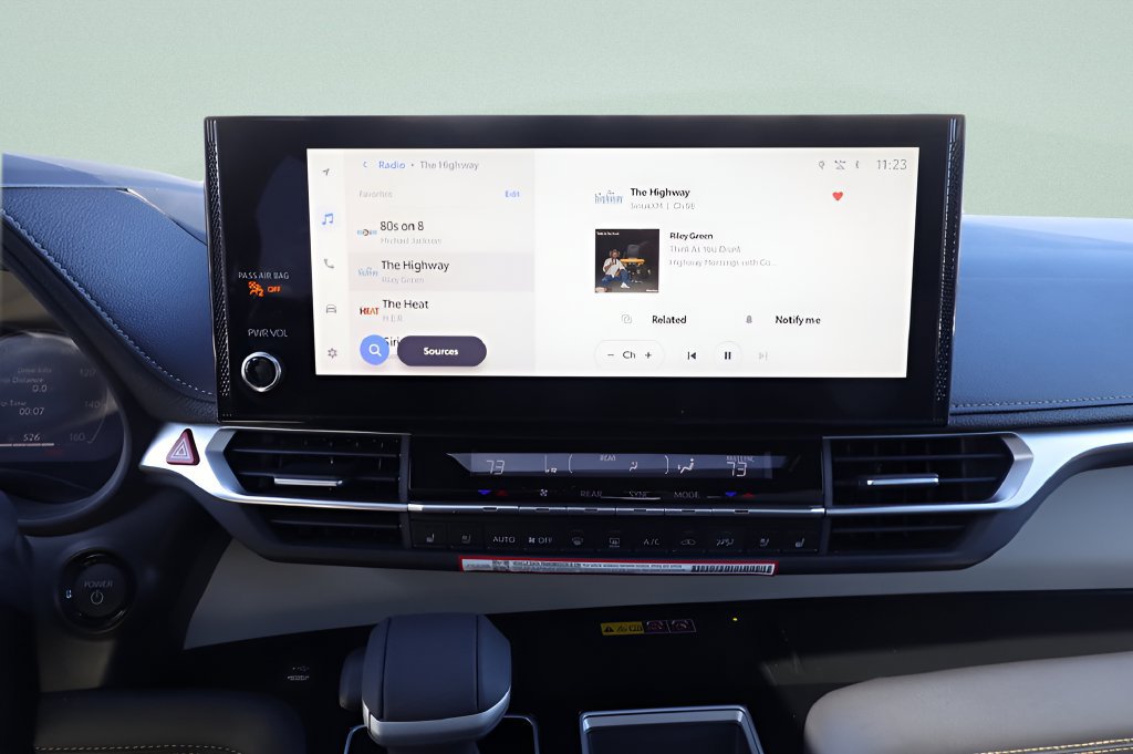 New 2026 Toyota Sienna Platinum AWD/4WD image 11