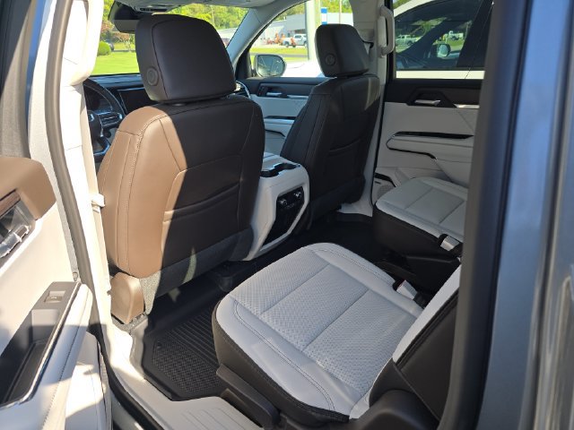 New 2027 GMC Acadia Denali w/ LPO, Floor Liner Package AWD/4WD image 11