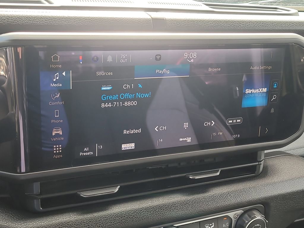 Used 2025 Jeep Wrangler Sport image 13