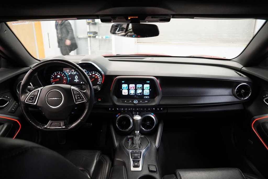 Used 2017 Chevrolet Camaro SS image 18