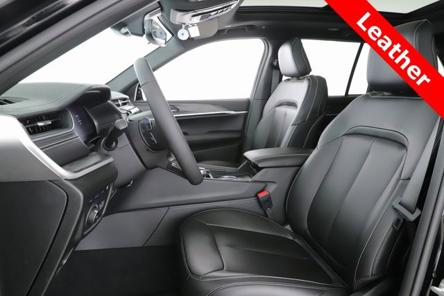 Used 2024 Jeep Grand Cherokee Limited 4xe image 16