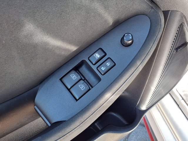 Used 2016 Nissan 370Z NISMO RWD image 13