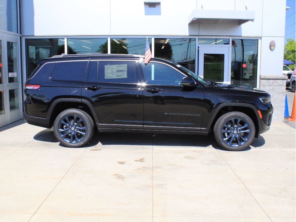 New 2026 Jeep Grand Cherokee L Limited AWD/4WD image 4