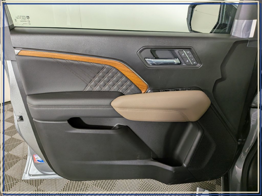 New 2026 GMC Canyon Denali AWD/4WD image 13