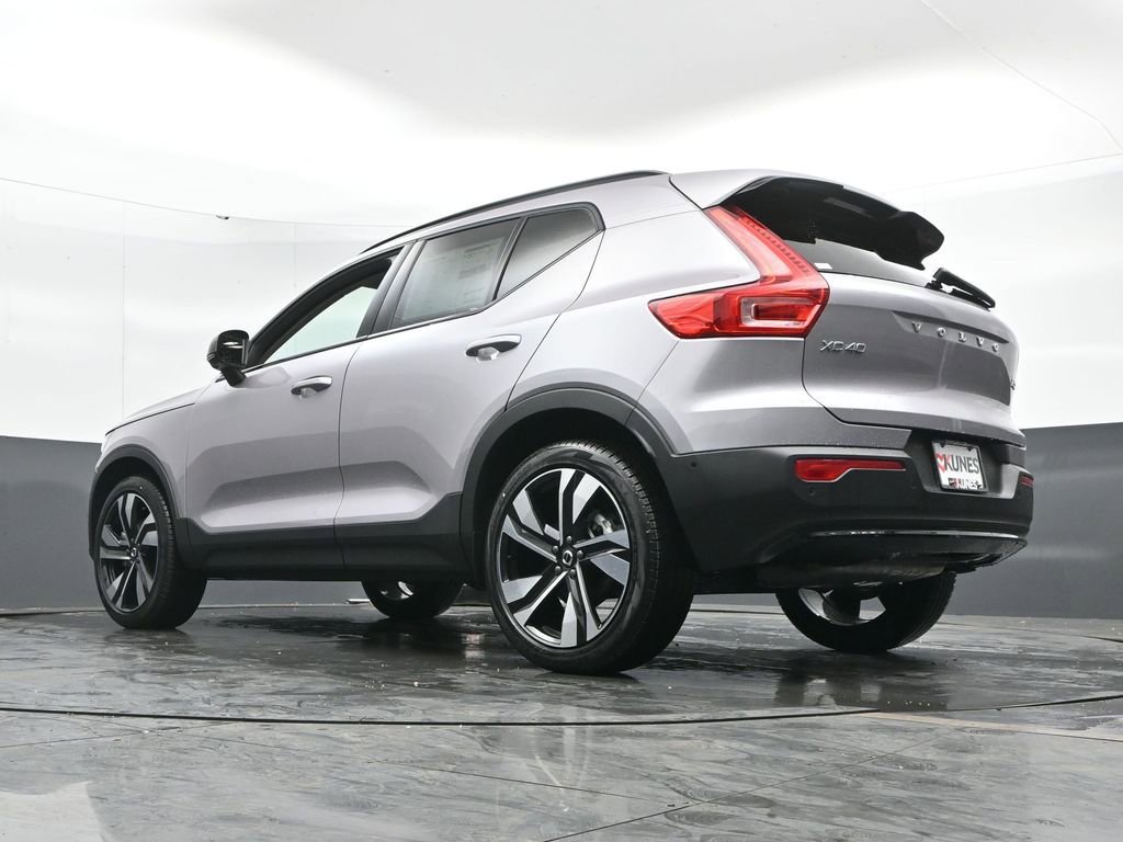 New 2026 Volvo XC40 B5 Ultra w/ Protection Package Premier AWD/4WD image 45
