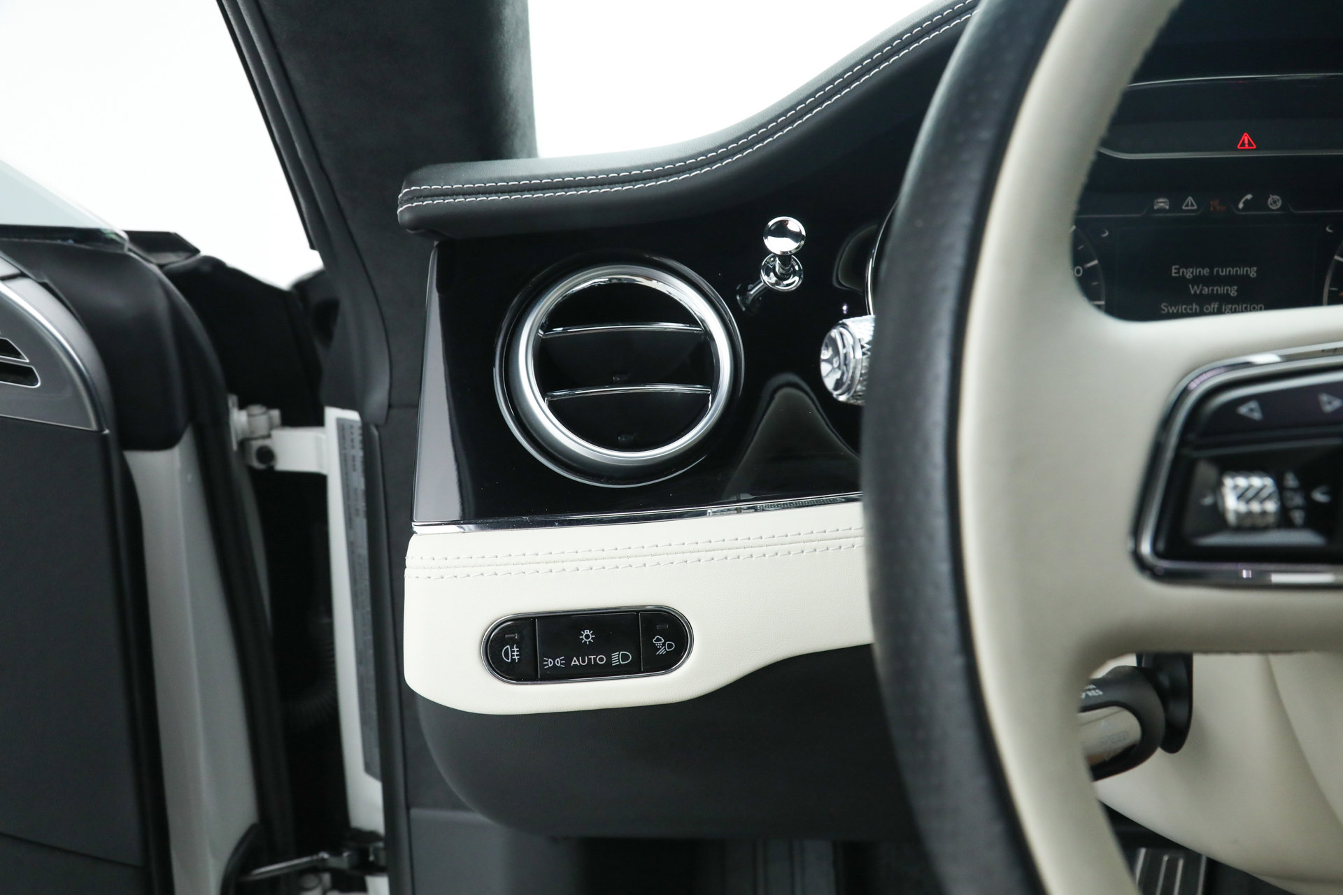 Used 2021 Bentley Continental GT V8 image 26