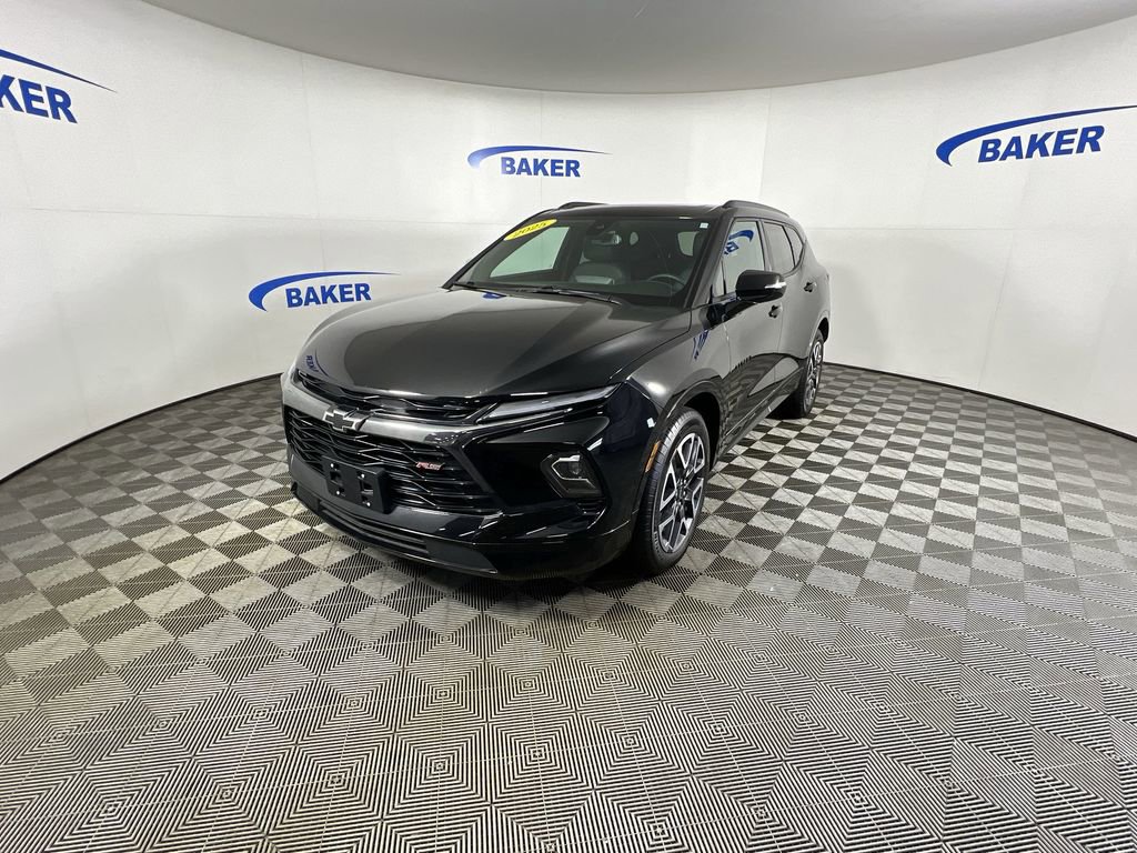 Used 2025 Chevrolet Blazer RS w/ Enhanced Convenience Package AWD/4WD image 5