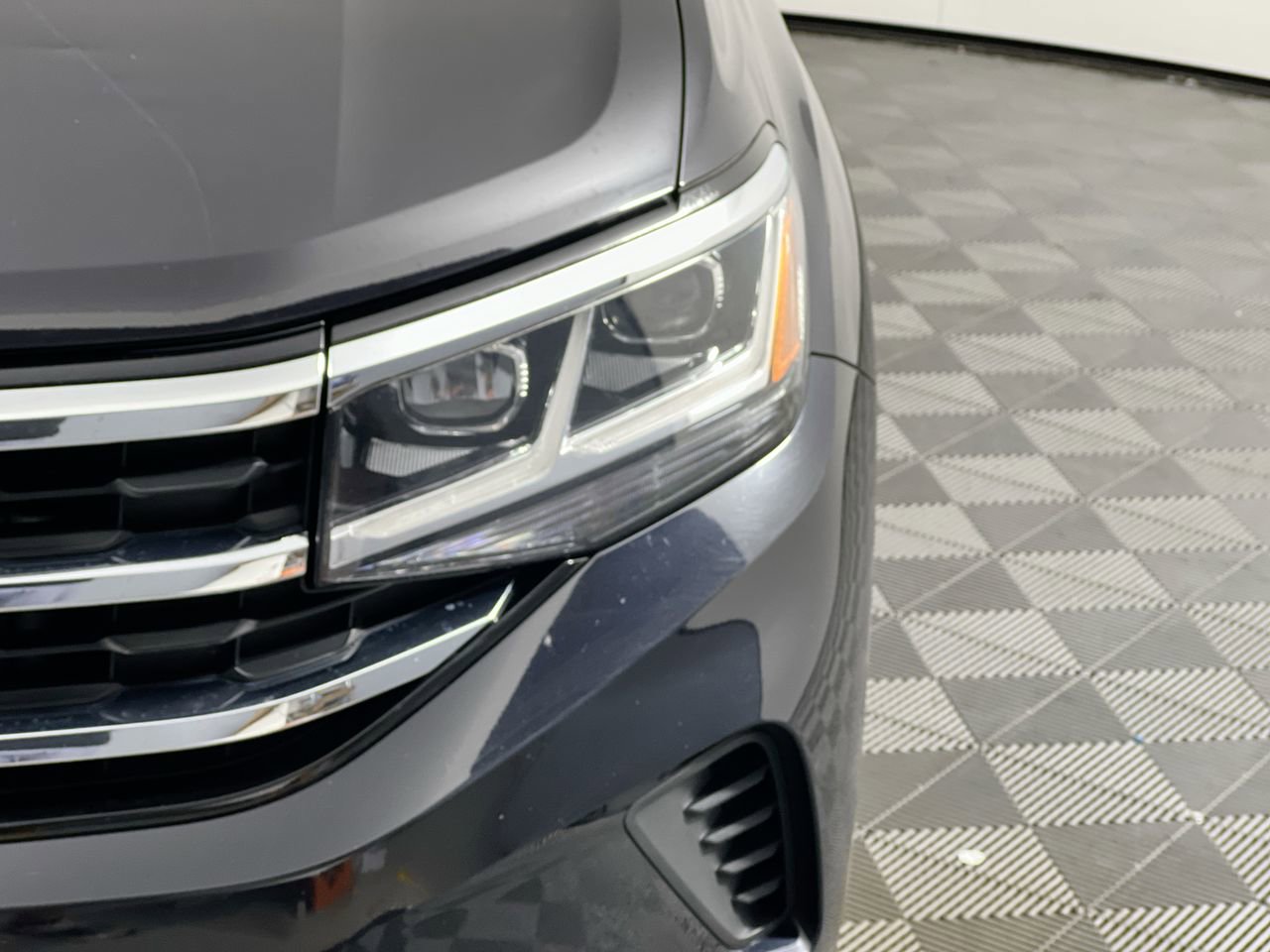 Used 2021 Volkswagen Atlas Cross Sport SEL FWD image 9
