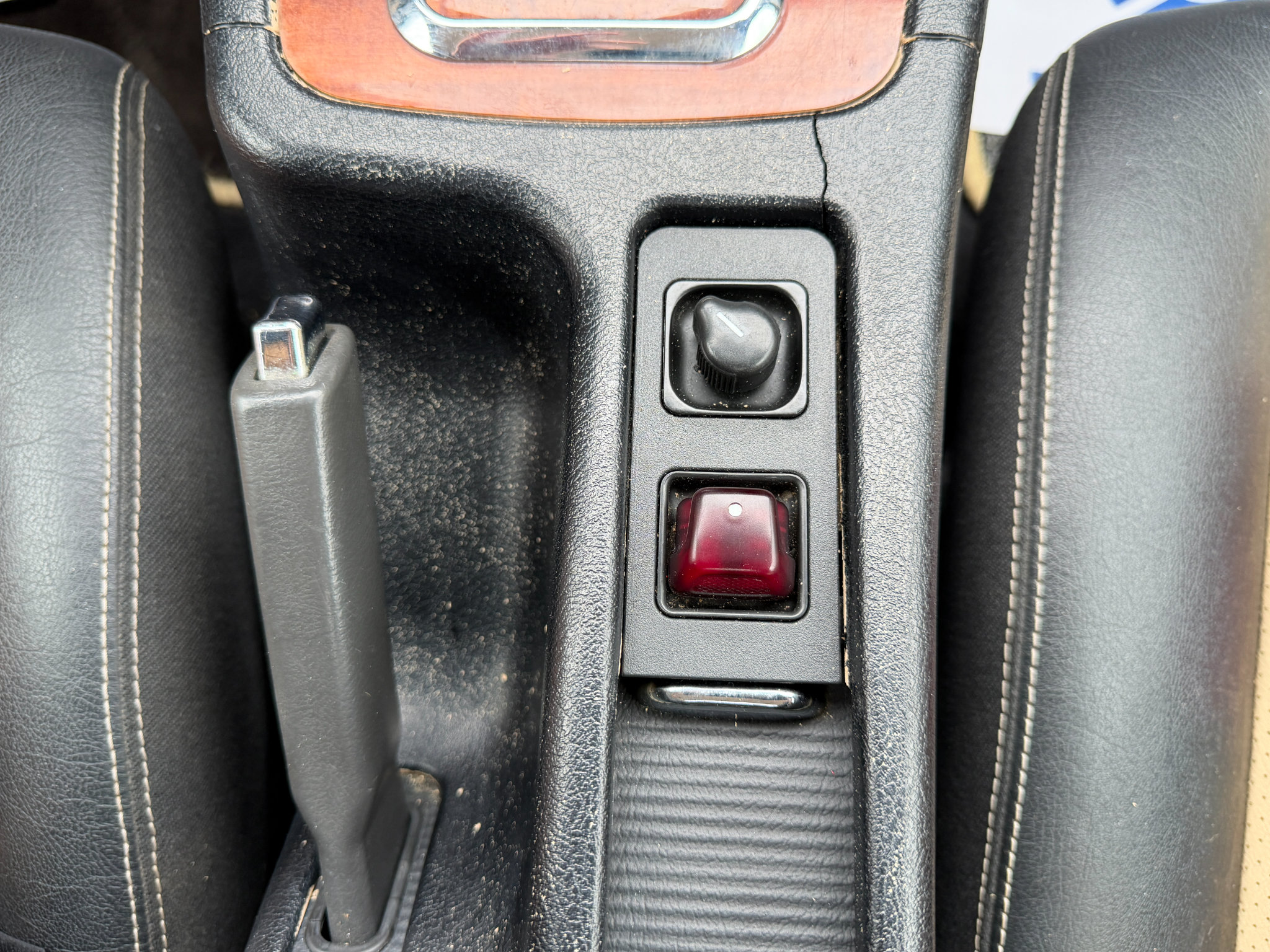 Used 2001 Mercedes-Benz SLK 320 image 32