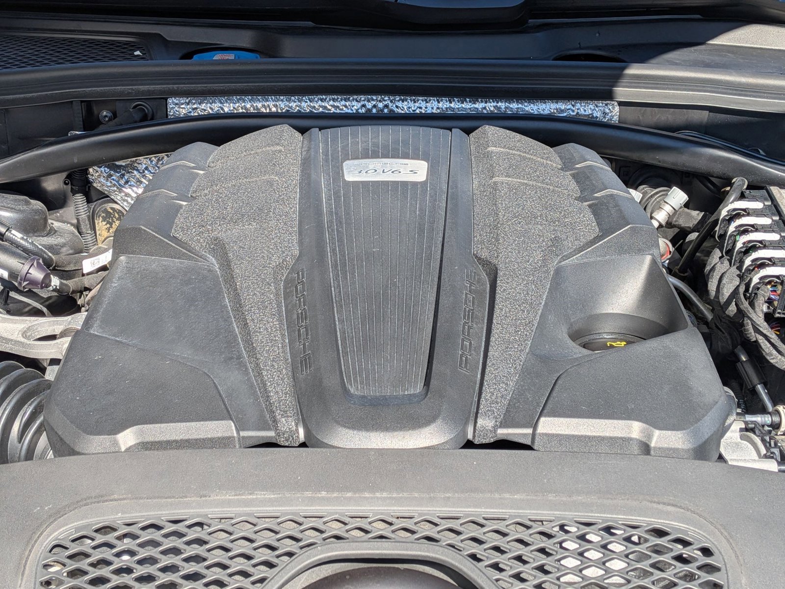 Used 2021 Porsche Macan S image 30