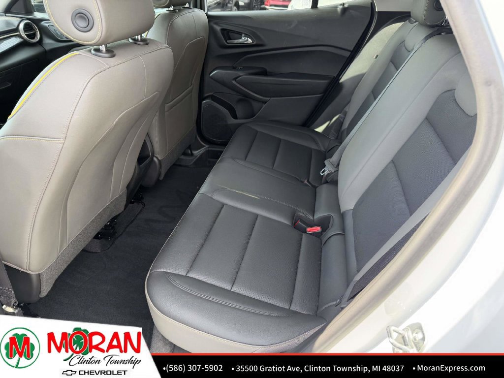 Certified 2026 Chevrolet Trax ACTIV w/ Sunroof Package FWD image 13