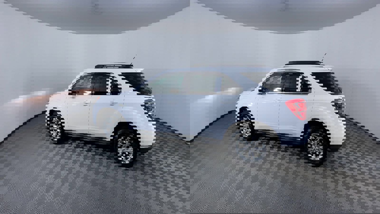 Used 2016 Chevrolet Equinox LT w/ Convenience Package image 6