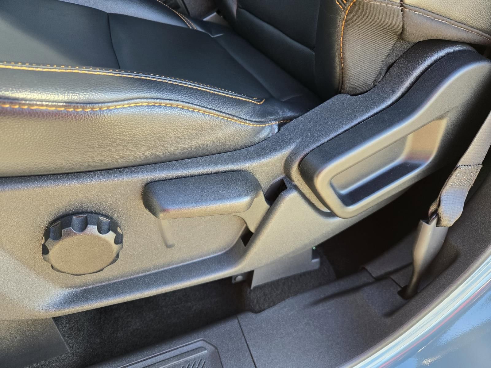 Used 2023 Ford Bronco Badlands image 26