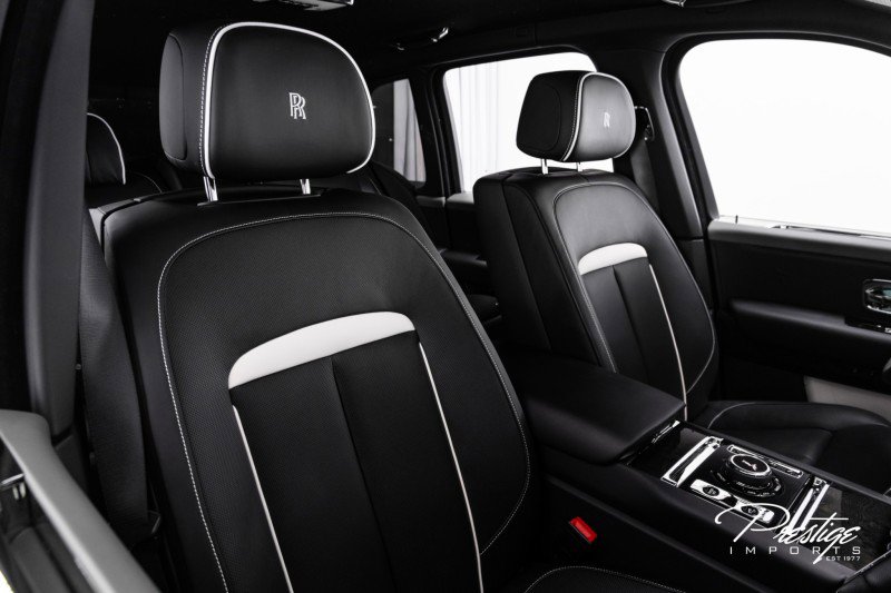 Used 2025 Rolls-Royce Cullinan image 42