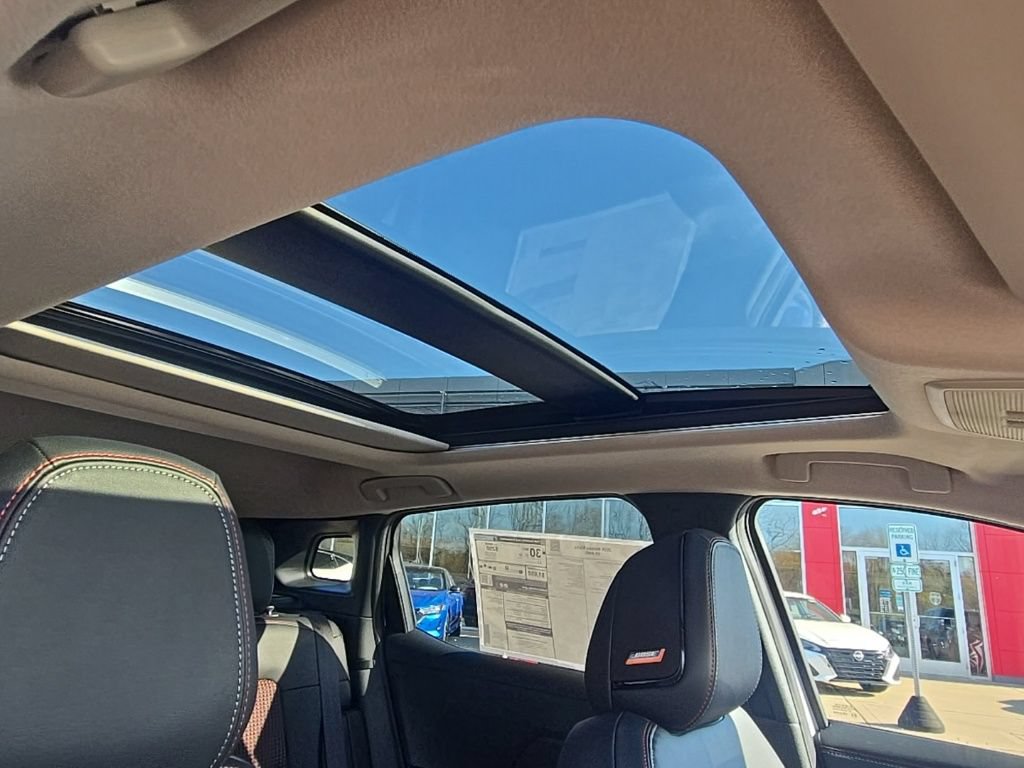 New 2026 Nissan Kicks SR w/ SR Premium Package image 24