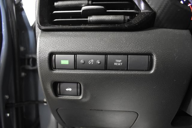 Certified 2025 Nissan Sentra SR w/ SR Premium Package FWD image 15