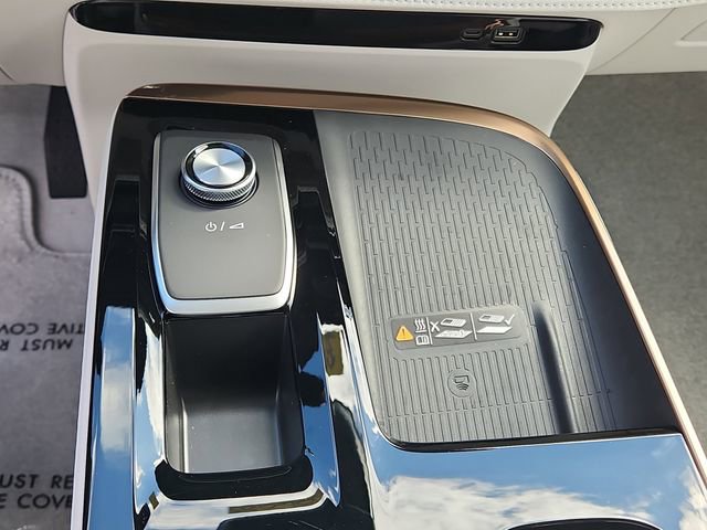 New 2026 Buick Enclave Avenir w/ Super Cruise Package FWD image 32